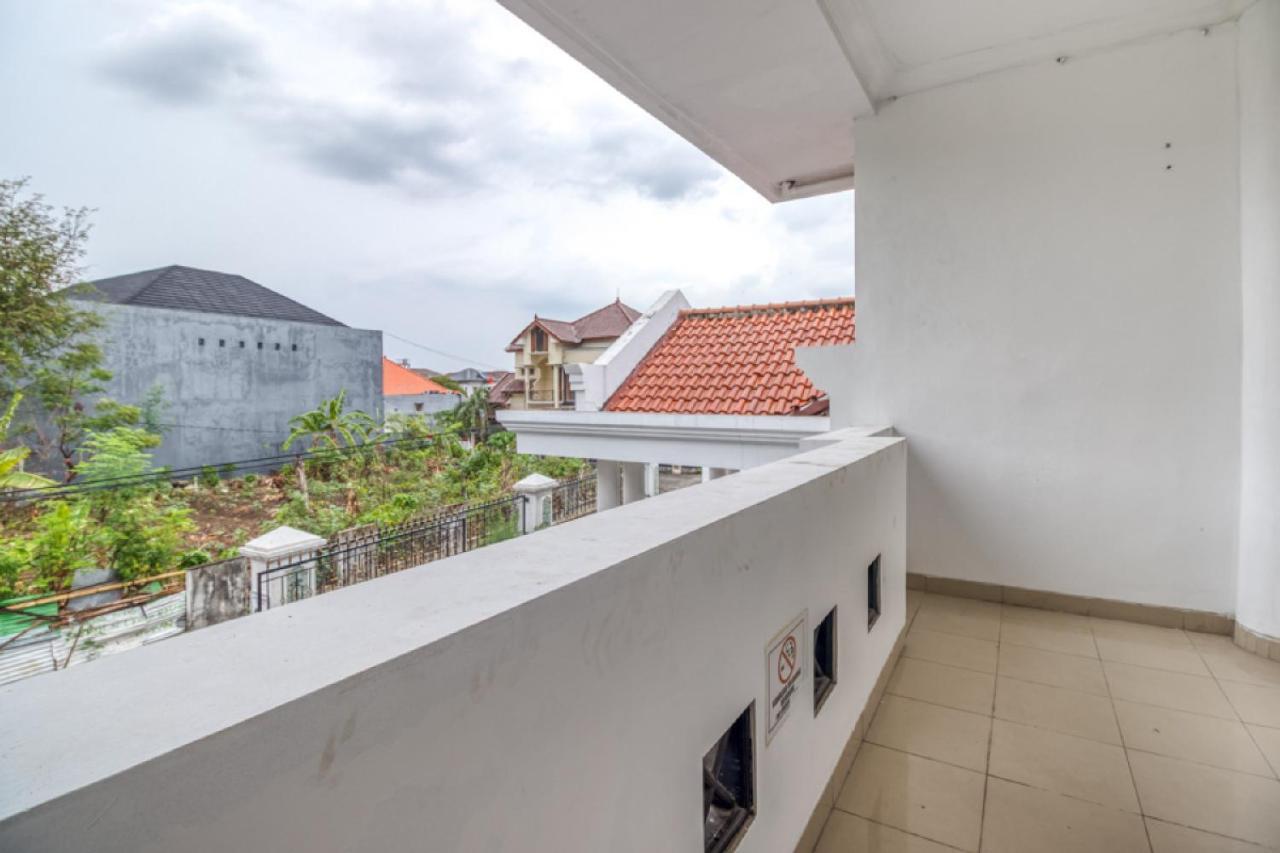 Reddoorz Hostel Near Stadion Mandala Krida Yogya Yogyakarta Exterior photo